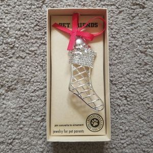 Pet Friends Cat Stocking Brooch Pin